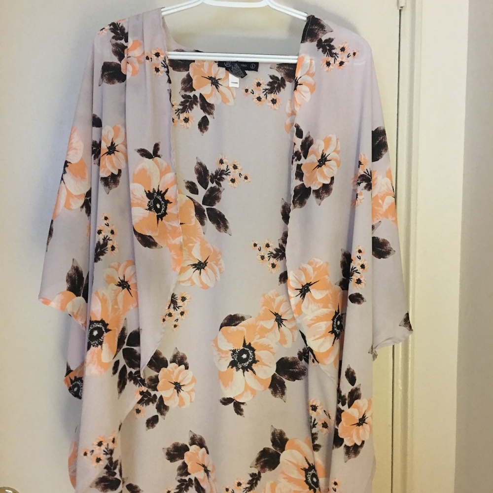 Miss Chievious L Floral Shaw